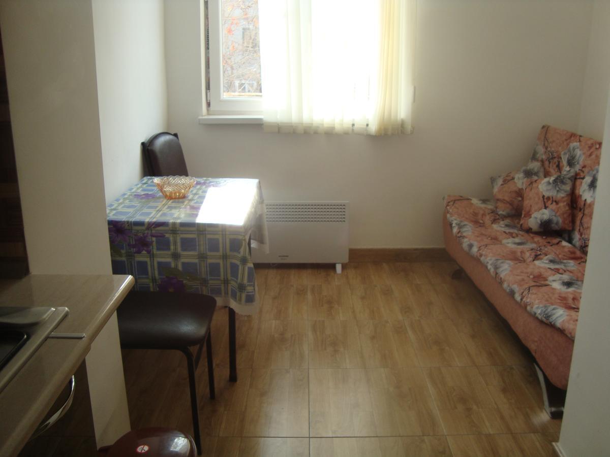Apartments Azatutyan Avenue 9, Кв 19 เยเรวาน ภายนอก รูปภาพ